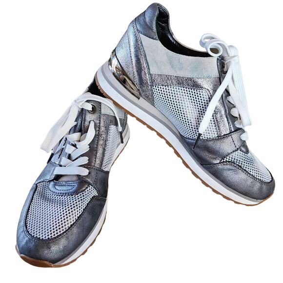 Michael Kors Silver and Grey Allie Trainer Shoes Size 8.5 Leather Walking Run - Picture 1 of 9